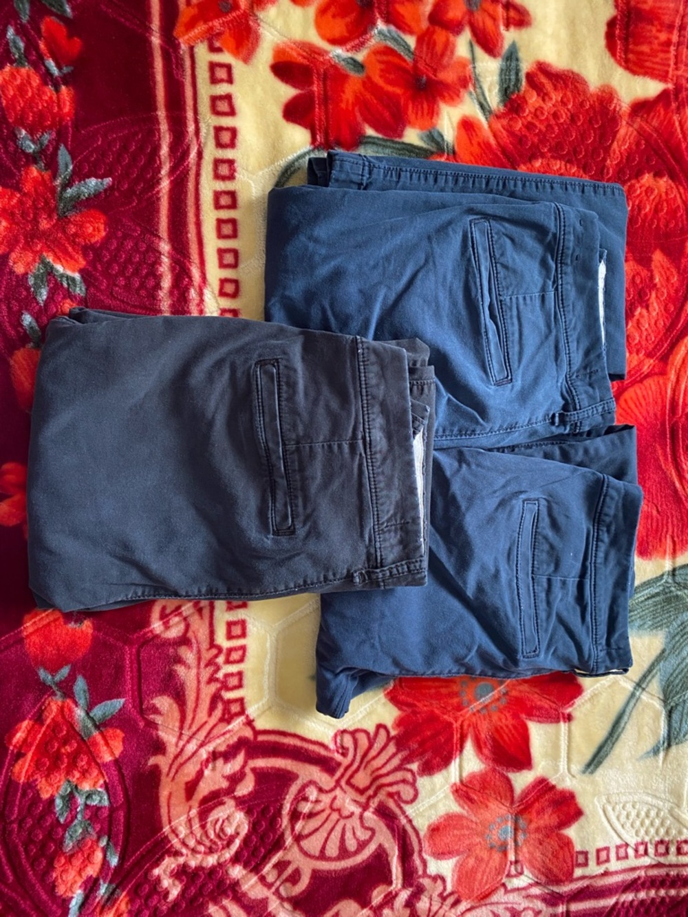 Hollister Men's Chino Pants - Dark Blue & Navy